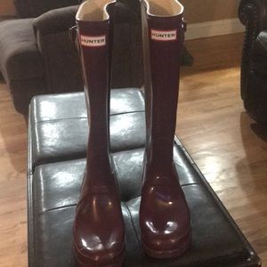 Gently used hunter boots